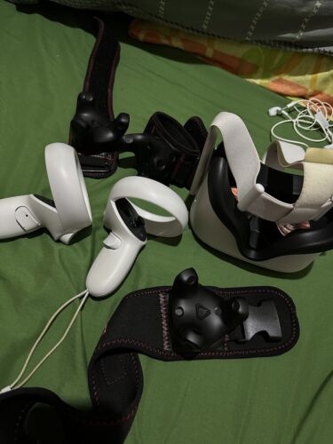 🔥3 Htc Vive Tracker 3.0 +straps+2 2.0 base stations Vrchat 🔥3 Htc Vive Tracker 3.0 +straps+2 2.0 base stations Vrchat