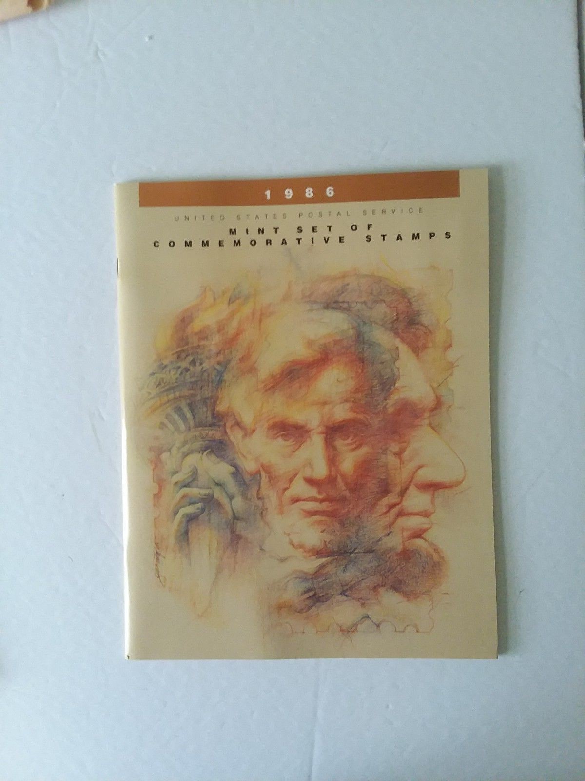 Stamps 1986 Mint Set Of Commemorative Stamp Album Unused Stamps