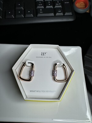 bomb party earrings RBP6783 Link Me In Love