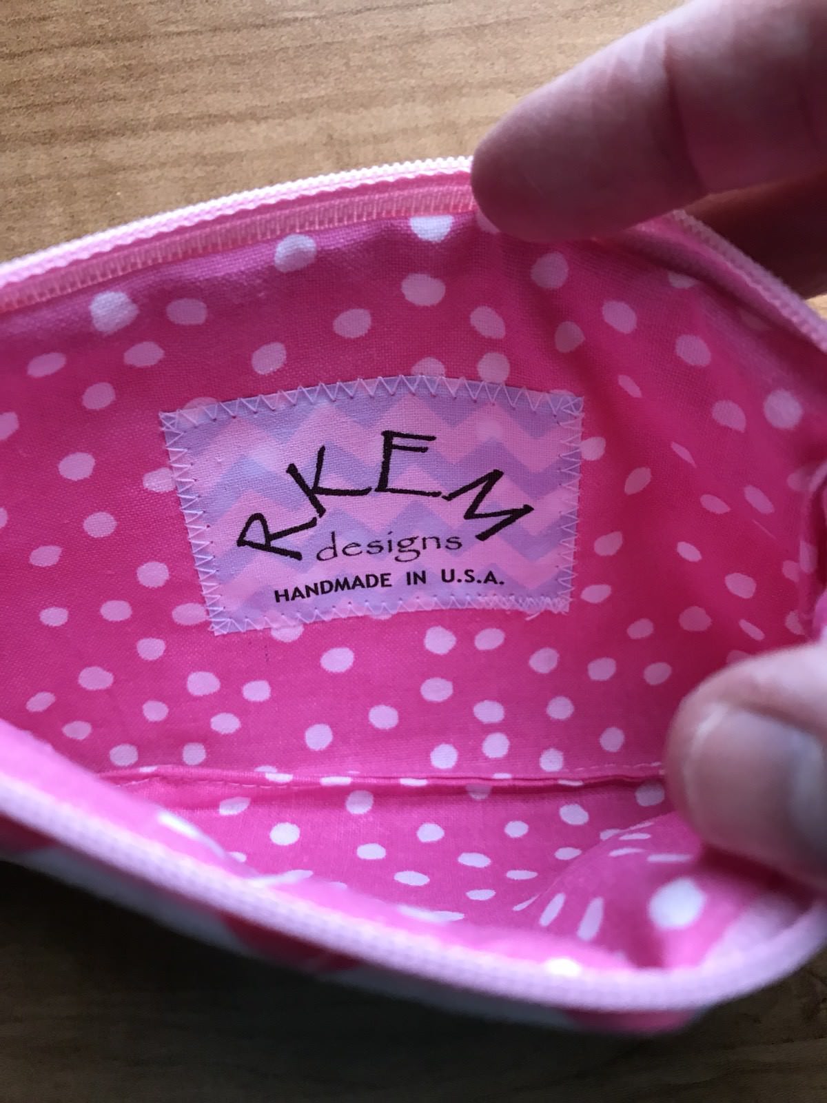 Chevron (Hot Pink) - iPhone, iPod, Cell Phone, Gadget Zipper Pouch