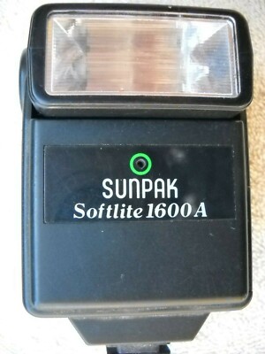 **SUNPAK SOFTLITE 1600A ELECTRONIC HOT SHOE BOUNCE FLASH TESTED & WORKING OK**