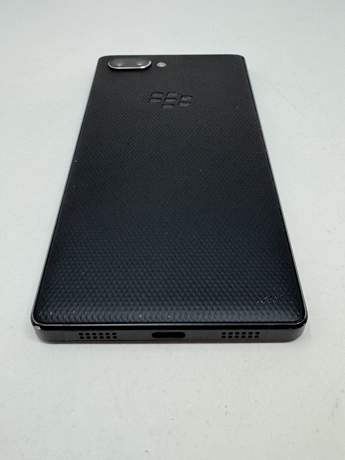 BlackBerry KEY2 (BBF100-2) - 64GB Unlocked Black - Excellent Condition
