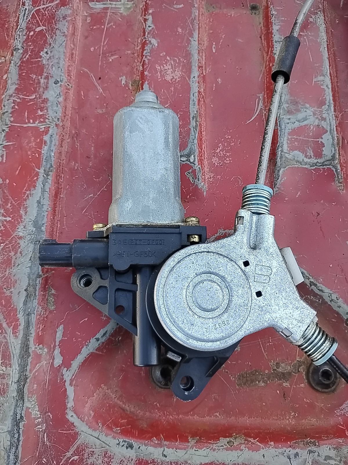 2001-2007 Ford Escape Driver Rear Window Regulator Motor Assembly - Picture 5 of 7