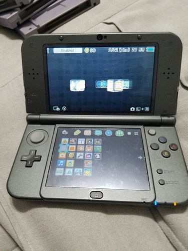 Nintendo New 3DS XL Hyrule Edition Zelda, Gold, Triforce