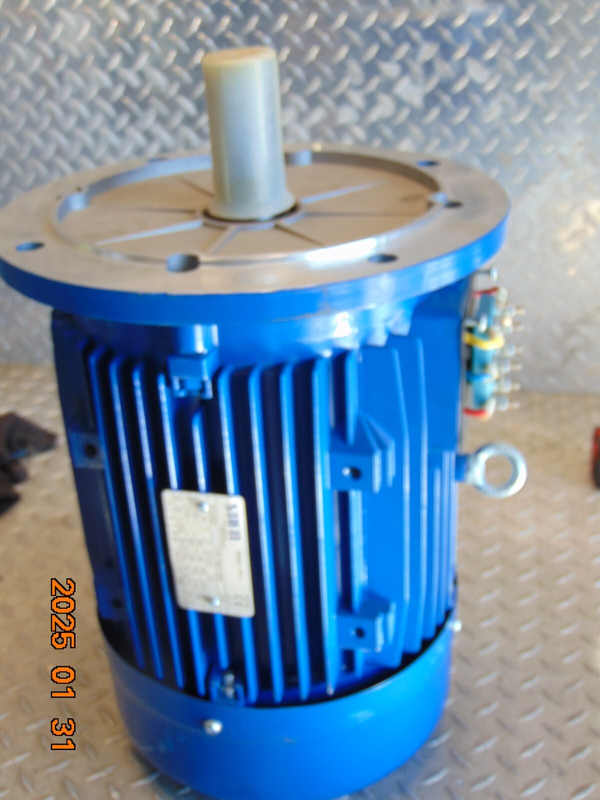 SMEM 6SM2 Electric Motor 7.5kW 1455RPM Model 132M4 1208020