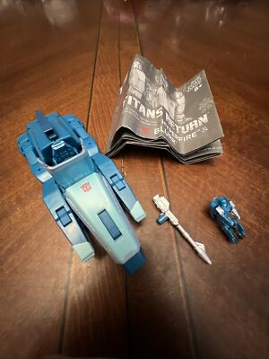 Transformers Generations Titans Return Deluxe Class Blurr Complete T5
