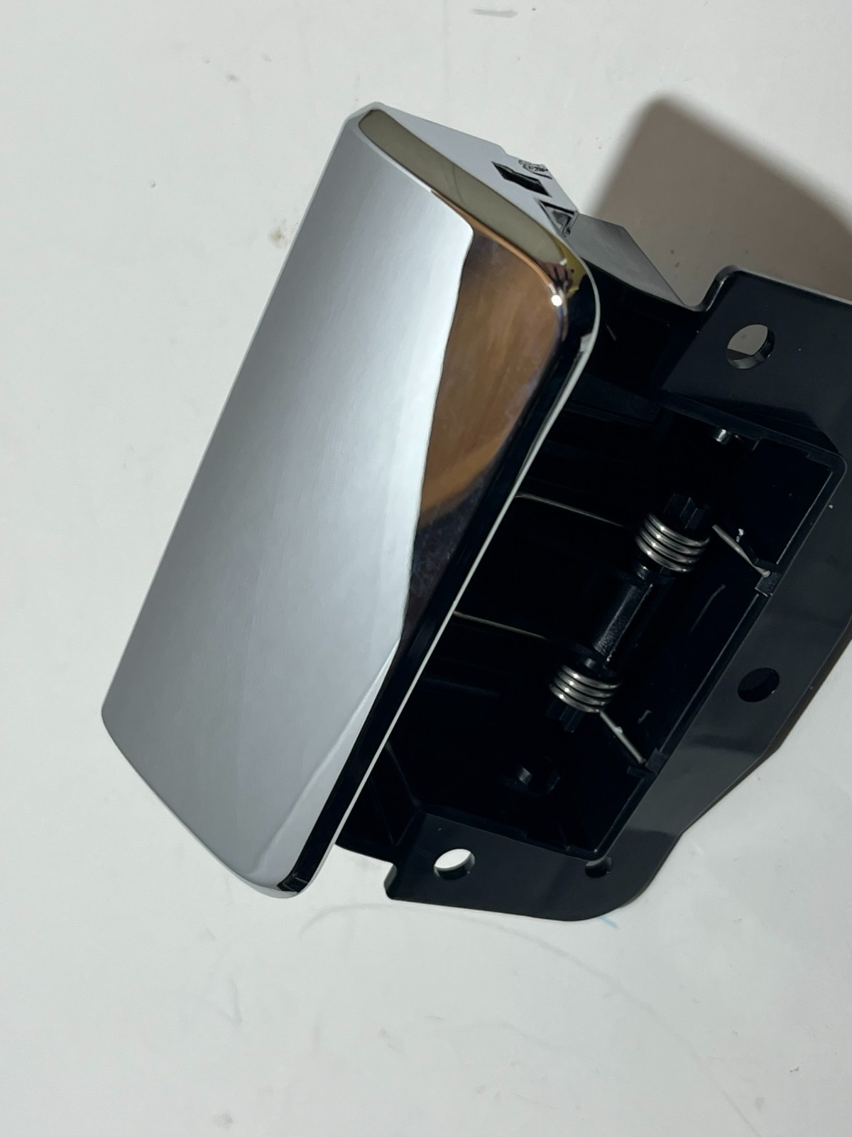 2013-2017 Dodge Ram 1500 2500 3500 Center Console Armrest Lid Latch Handle OEM