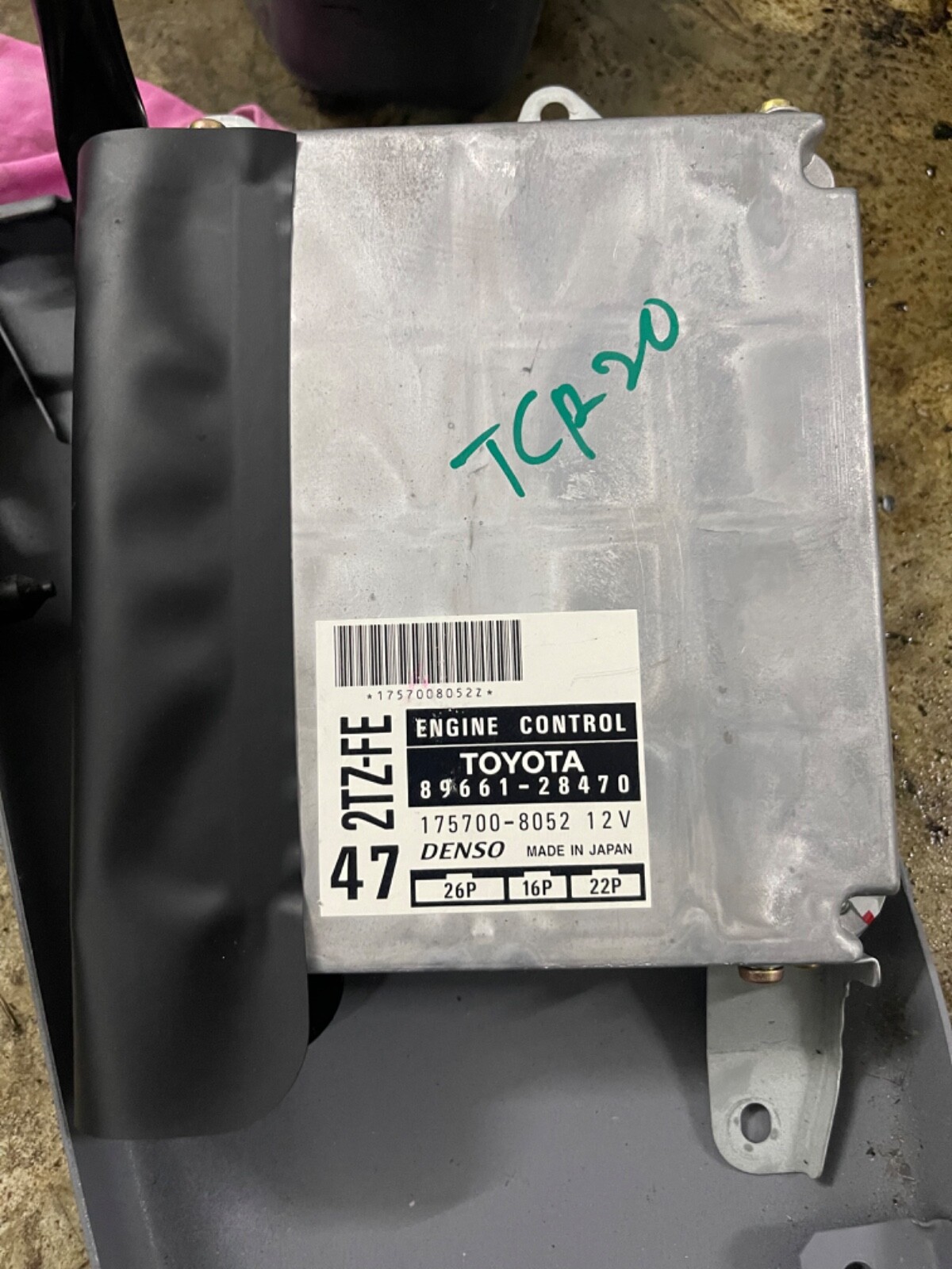 Toyota TCR20 2TZFE 89661-28470 Engine Control Module ECU
