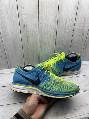 flyknit trainer blue