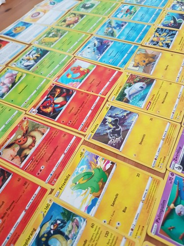 150 xPokemon Schwert Schild Farbenschock Lot Holo Brandneu 