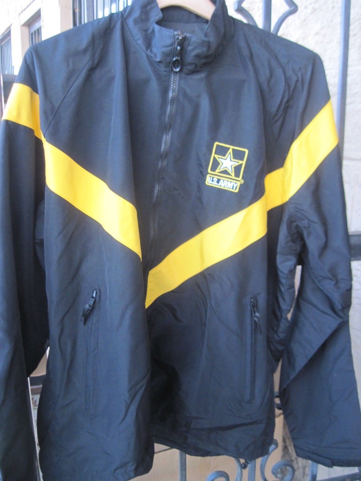 JACKET, UNISEX ARMY PHYSICAL FITNESS UNIFORM NSN:8415-01-623