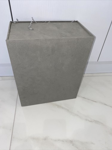 Authentic Van Cleef & Arpels Suede Jewelry / Gift Box With Stuffing
