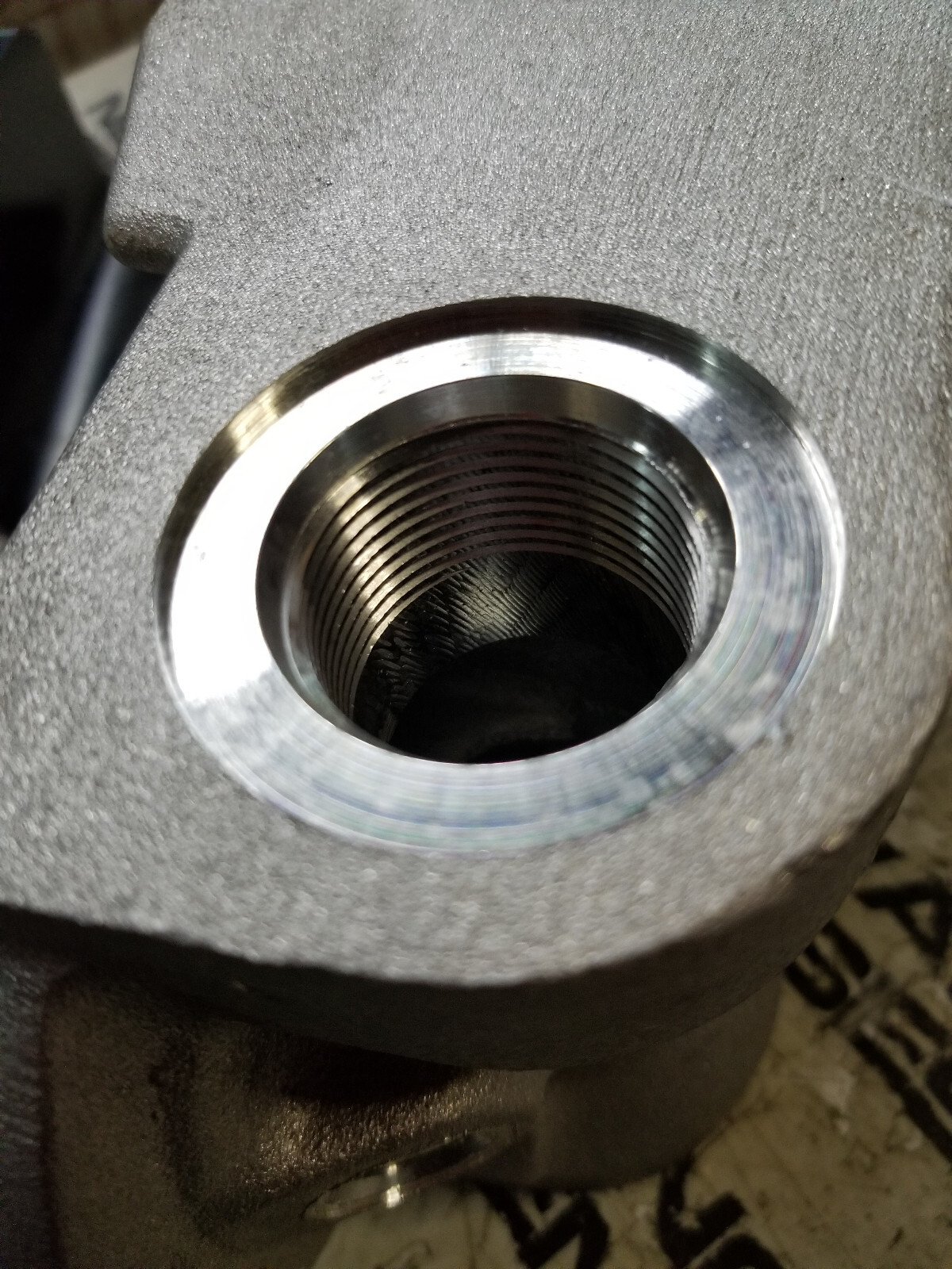 3834123 Cummins Filter Head - Picture 5 of 6