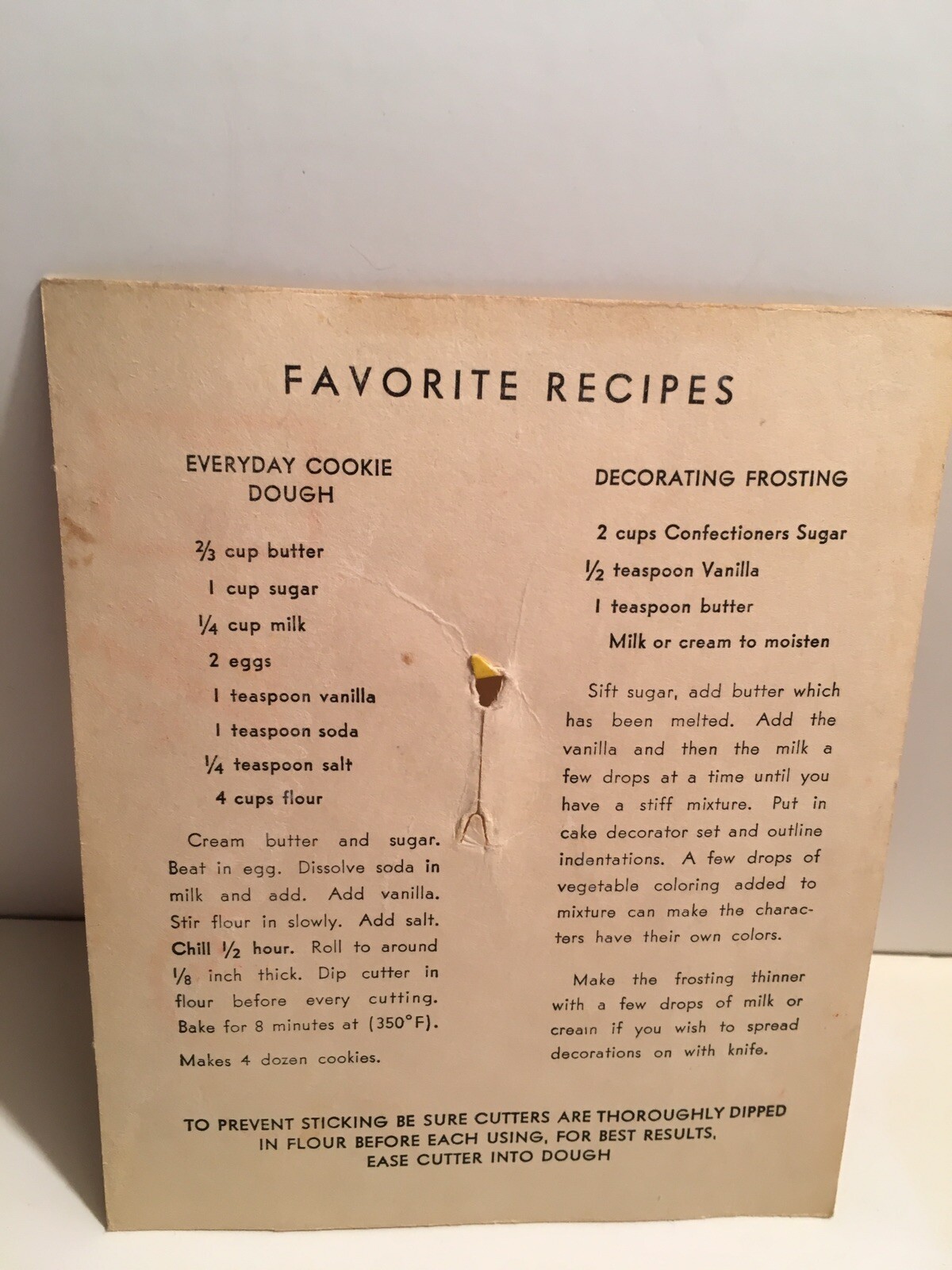 60's LOMA COOKIE CUTTER CHRISTMAS THEME ORIGINAL YELLOW ADVERTISING RECIPE CARD