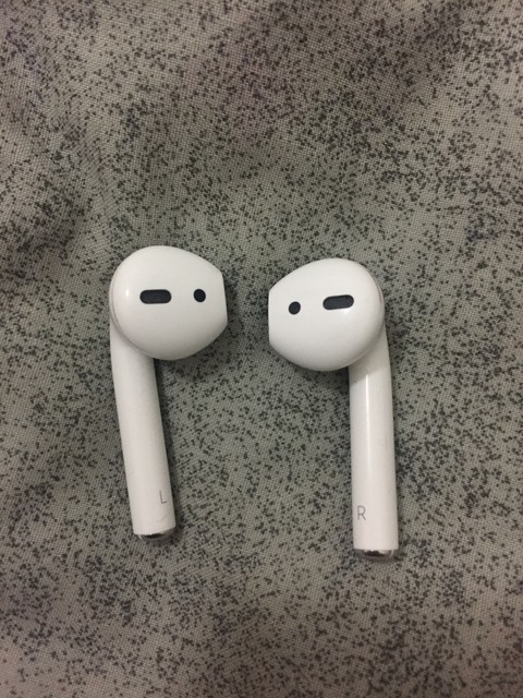 Apple AirPods *without charging case* | Headphones & Earphones | Gumtree Australia Moonee Valley