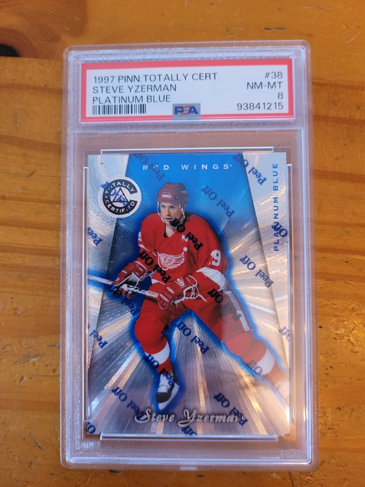 bluemanページ 1997-98 Totally Certified #38 Steve Yzerman Platinum Blue