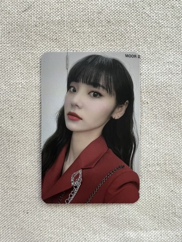 LOONA loossemble ヨジン 直筆サイン入りポラロイド チェキ LOONA loossemble ヨジン 直筆サイン入りポラロイド チェキ