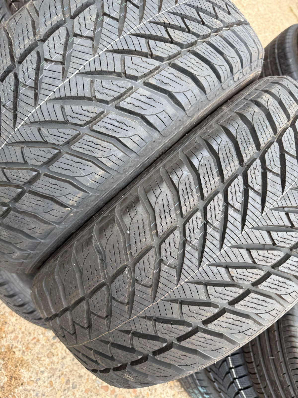 New 255 55 18 Goodyear, Winter, XL, M+S, 109H, x1 Tyre (F1_tyres) YD136