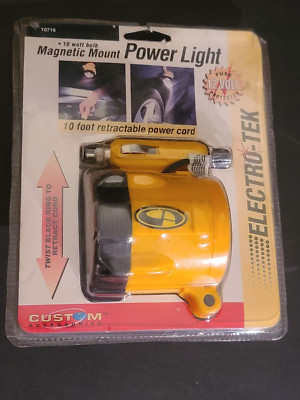 NEW Electro-Tek Magnetic Mount Power Light 12 Volt Retractable Cord 10716