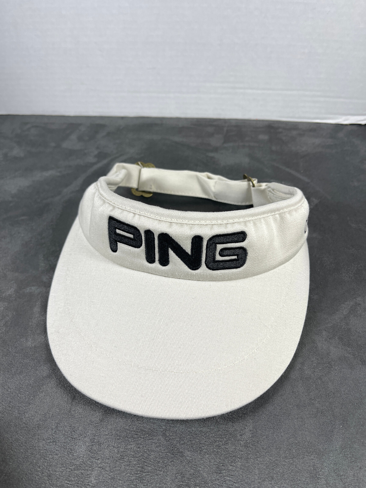 極美品　BRIEFING MENS ROUND LOGO VISOR MENS ROUND LOGO VISOR（メンズラウンドロゴサンバイザー
