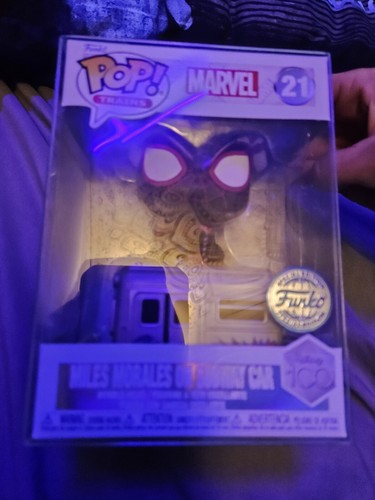 Funko Pop! Marvel Spider-Man #1454 Special Edition with