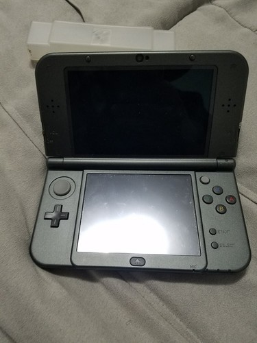 Nintendo New 3DS XL Hyrule Edition Zelda, Gold, Triforce