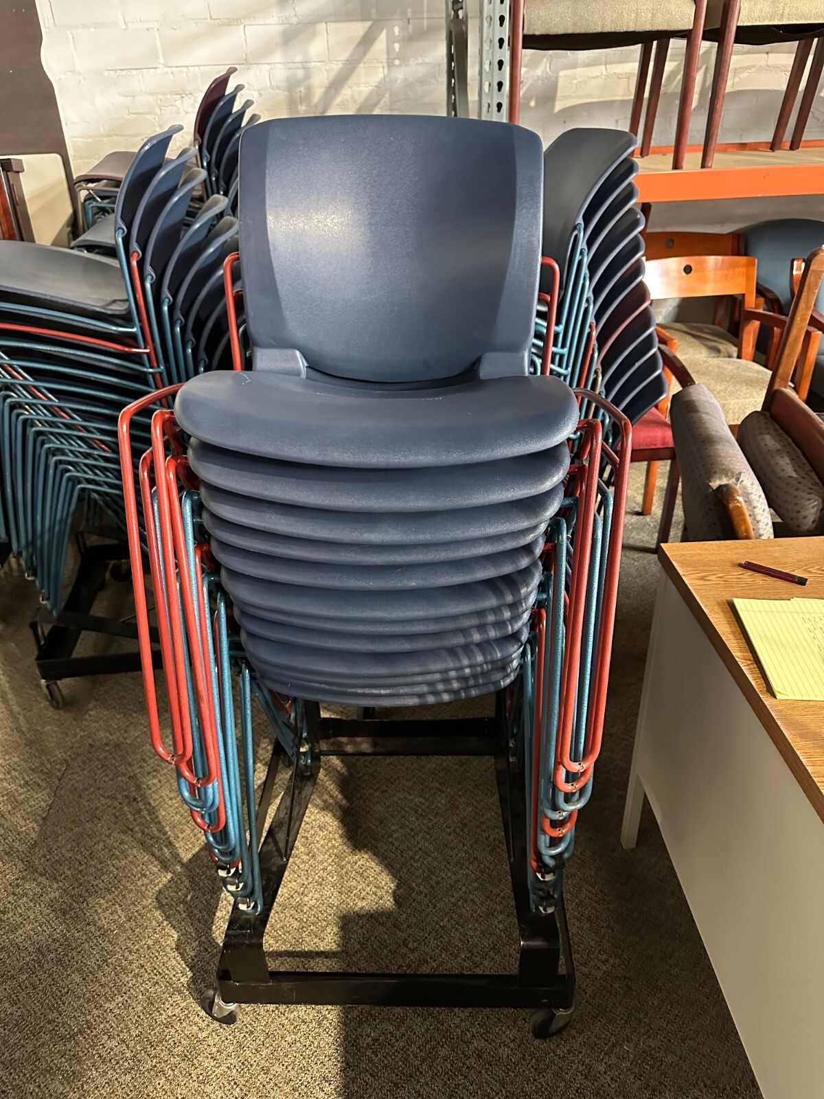 Lot of 70 Vintage Stack / Side Chairs w/ No Arms( Multi Lot of 70 Vintage Stack / Side Chairs w/ No Arms( Multi