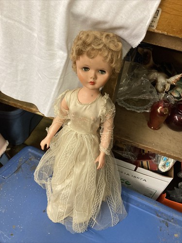 Amavel Antique Doll キャノチェ ブラウン Amavel Antique Doll