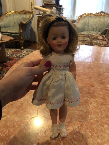 11 Inch Shirley Temple Ideal Doll ST-12 With Madame