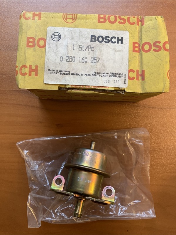 Fuel Supply & Treatments Bosch 0280160232 Pressure Regulator Engine