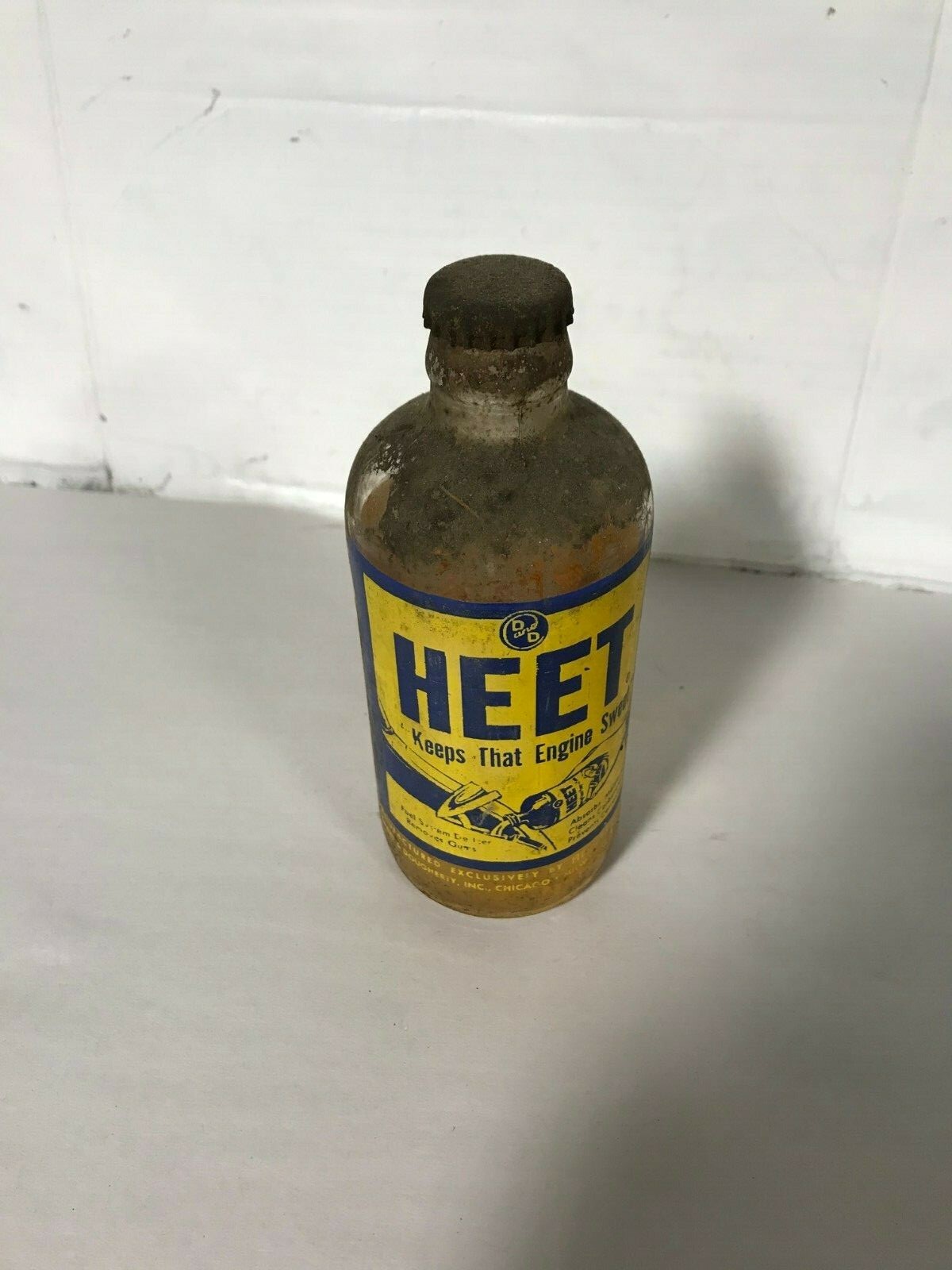 1940s 1950s VINTAGE RARE DEMERT & DOUGHERTY HEET FUEL ADDITIVE GLASS