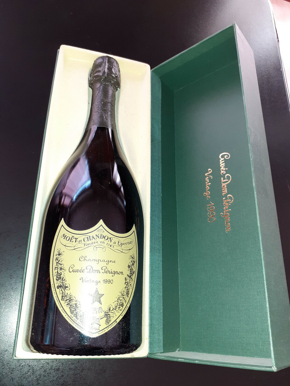 Moet et Chandon Champagne Dom Pèrignon Millesime 1990 Moet et Chandon Champagne Dom Pèrignon Millesime 1990
