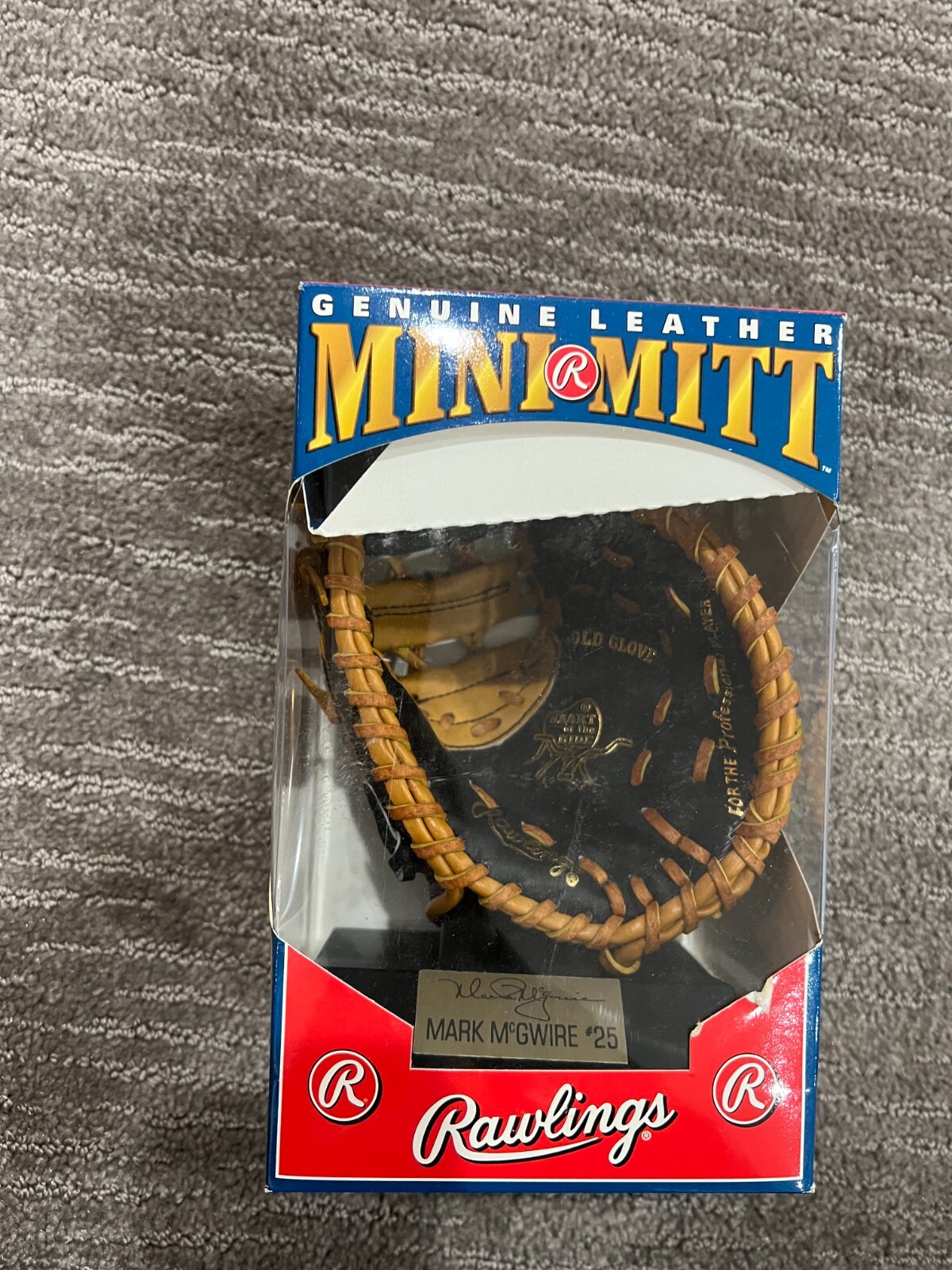 Rawlings Genuine Leather Mini Mitt Mark McGwire #25 W/ Card