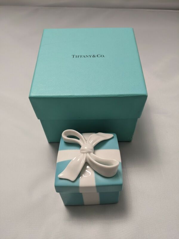 Tiffany & Co Porcelain Blue Bone China Trinket Gift Box Jewelry Ceramic Japan 4"