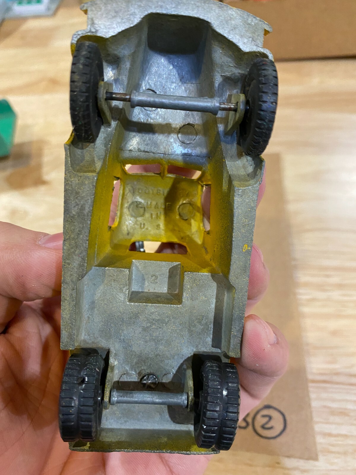 TOOTSIE TOY MACK WRECKER TOW TRUCK DIE CAST METAL TOY