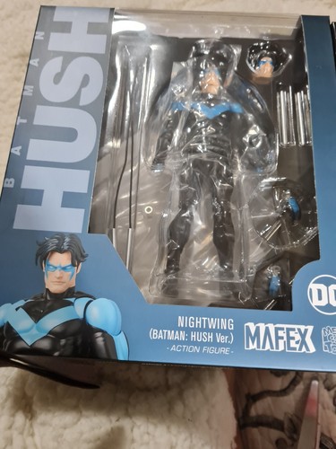 MAFEX No.175 Nightwing Batman Hush Ver. Medicom Toy Action MAFEX No.175 Nightwing Batman Hush Ver. Medicom Toy Action