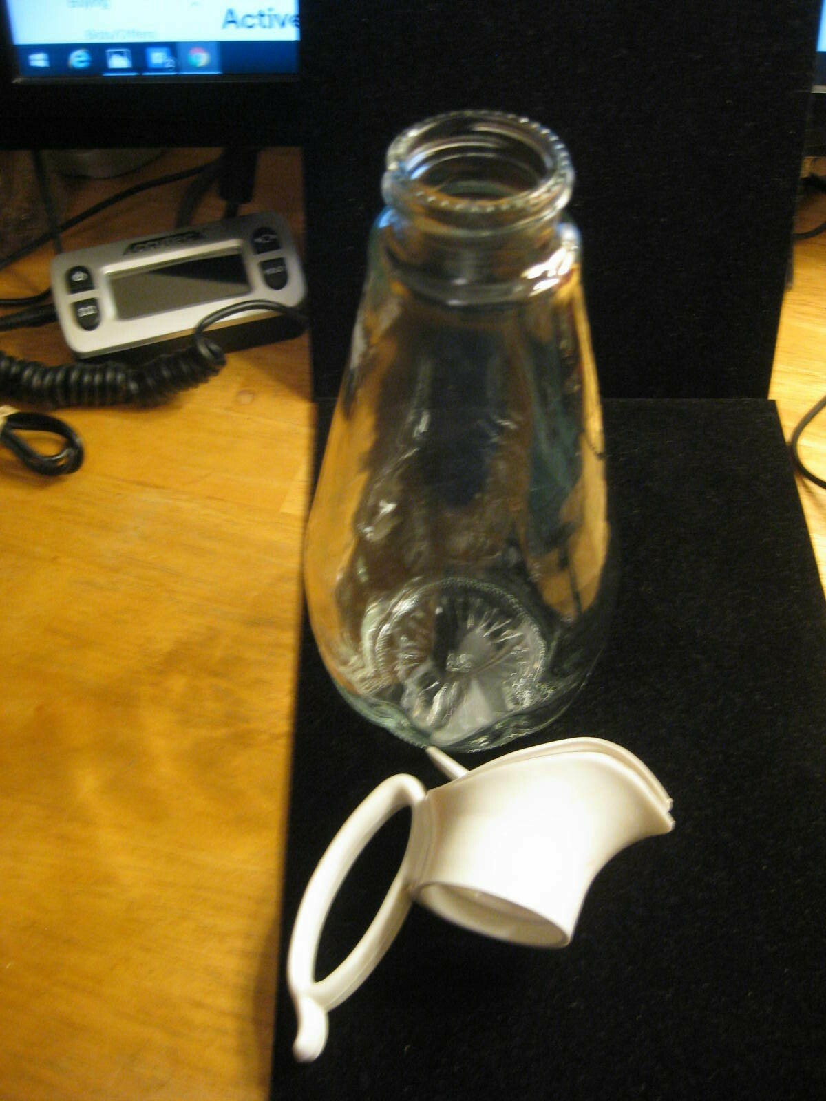 Vintage LOG CABIN Maple Syrup Dispenser 9