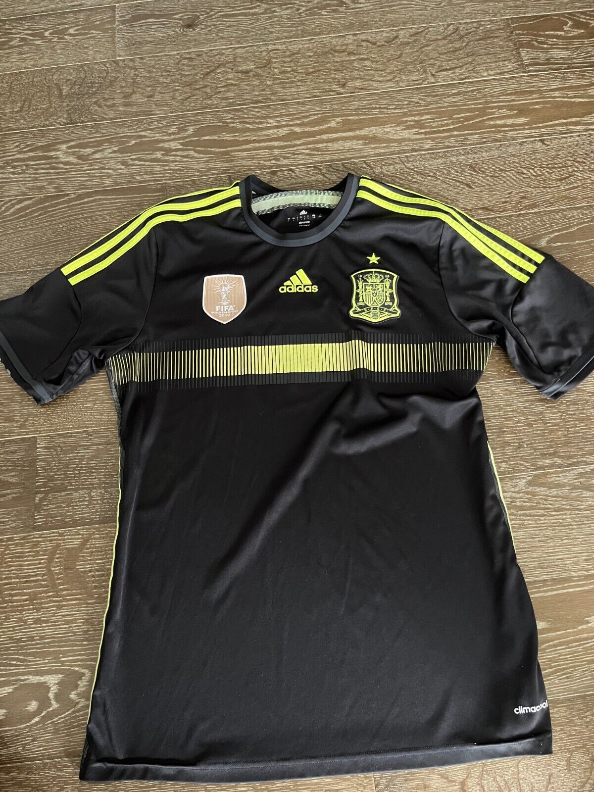 Adidas Spain FIFA 2010 World Cup Champions Soccer Black Jersey Size LARGE L Adidas Spain FIFA 2010 World Cup Champions Soccer Black Jersey Size LARGE L