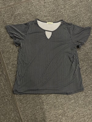 Women s cocos clozet blouse size: XL