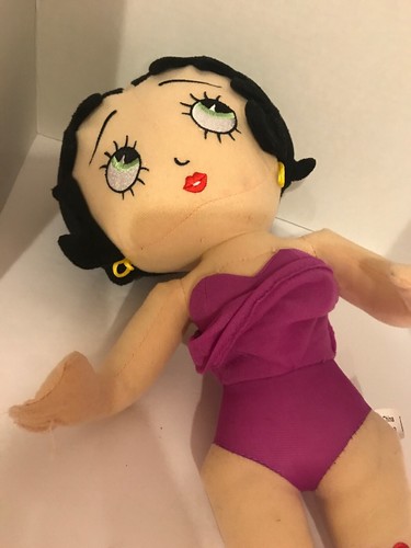 Betty Boop 2013 Sugar Loaf. A Few Scuffs On The Doll. 17” Purple Heart On Leg