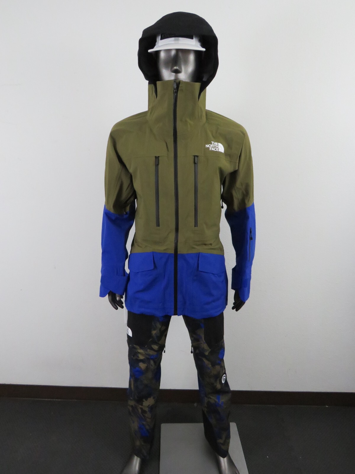 Pre-owned The North Face Mens North Face Summit Verbier Waterproof Futurelight Shell Ski Bibs Pant Olive In Military Olive Summit Mountainscape Print / Tnf Black / Tnf Blue