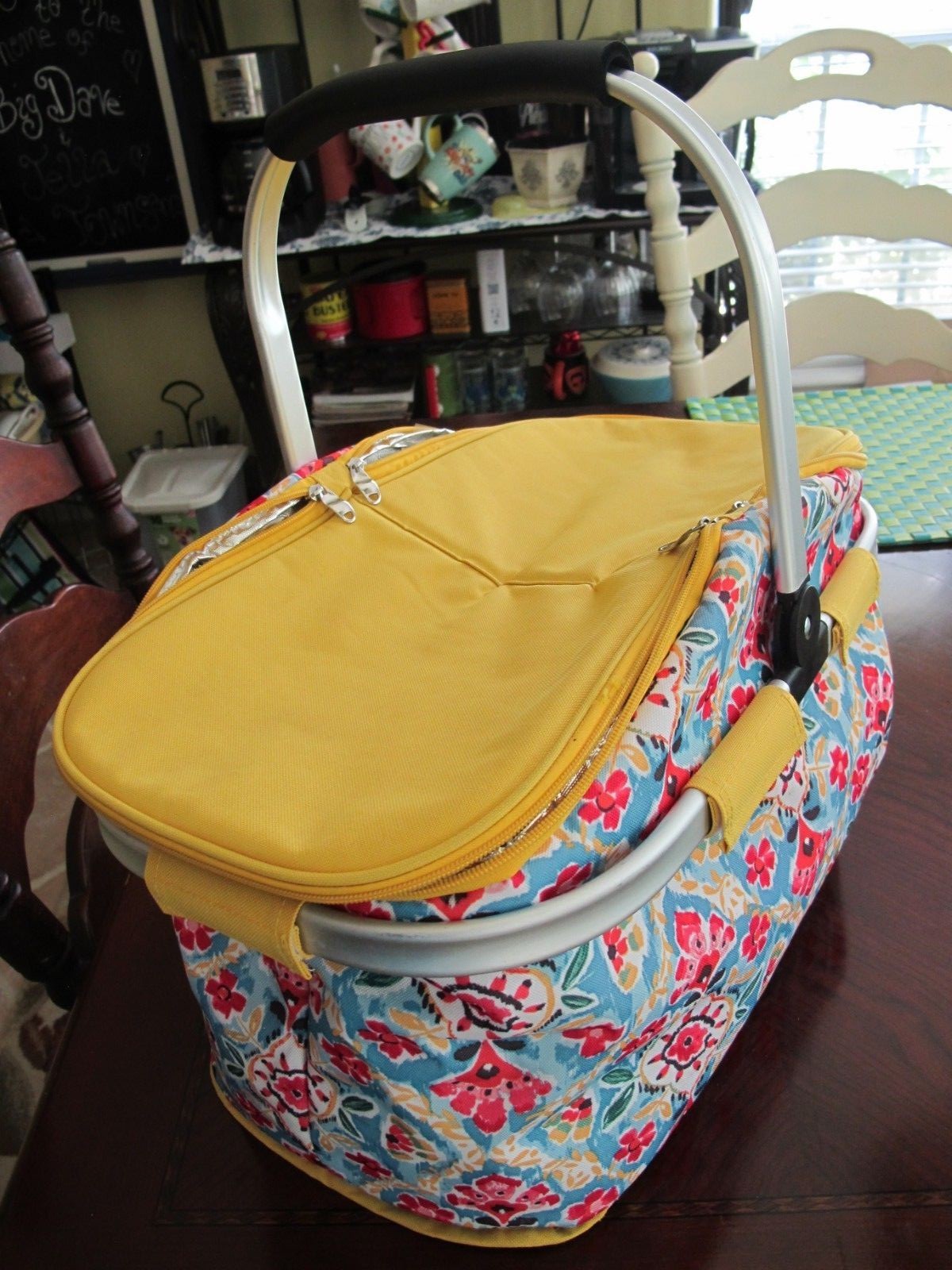 Collapsible Insulated Food Basket with Aluminum Carrying Handle