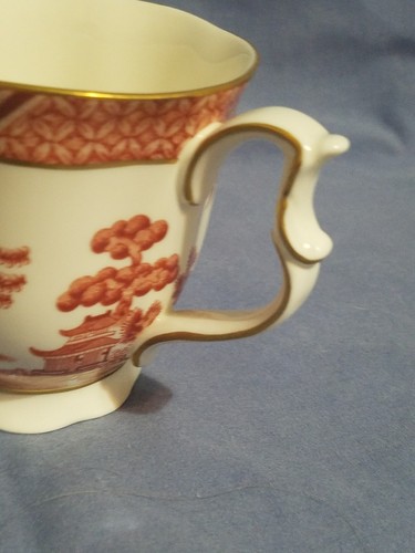 Royal Doulton Red Booths Real Old Willow tea cup