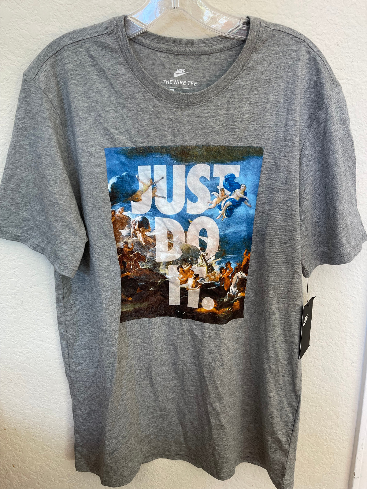 ★Nike★ Sportswear T-shirt M Black HJ0773010 HJ0773-010 Buy Nike Sportswear Men's T-shirt - Black | Nike UAE Official