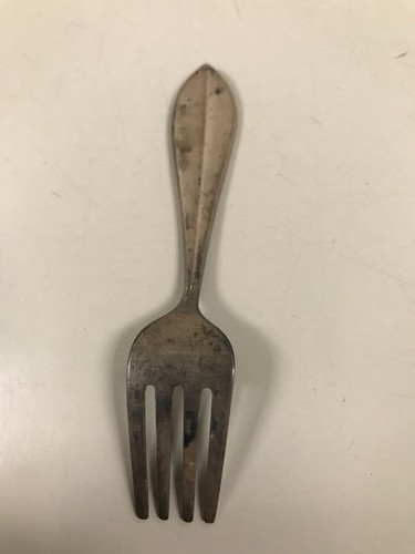 ANTIQUE DAUGHTERS OF THE AMERICAN REVOLUTION STERLING SILVER Baby Fork