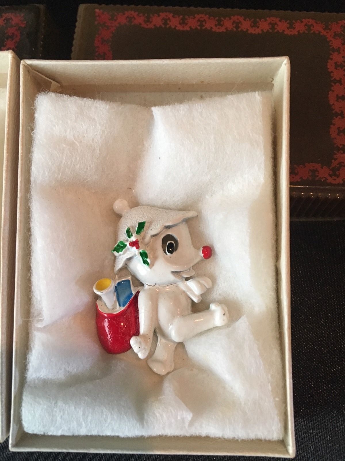 Lot of 4 Vintage Christmas Lapel Pins Brooches