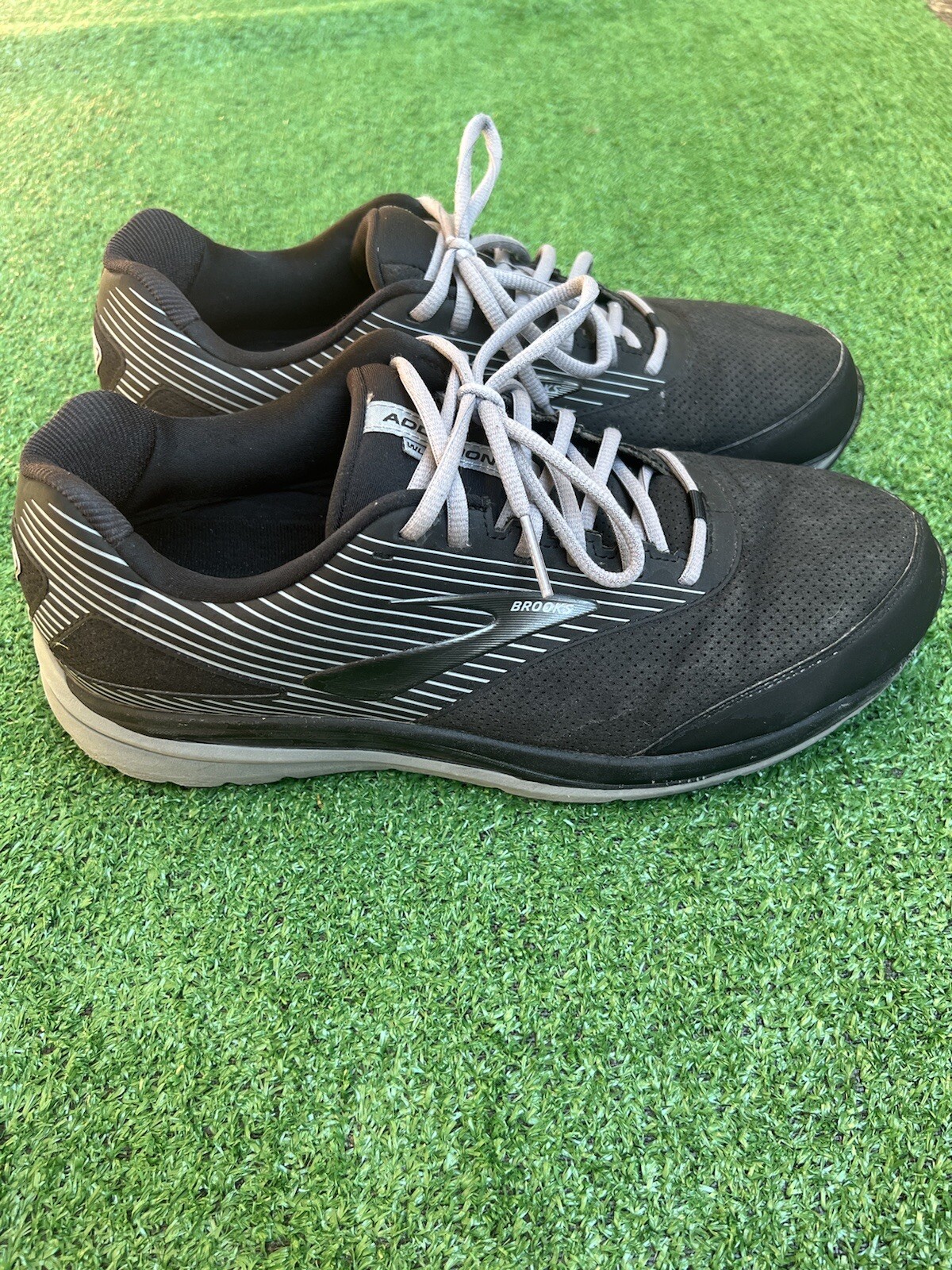 Brooks Mens Extra Wide Walking Shoes 