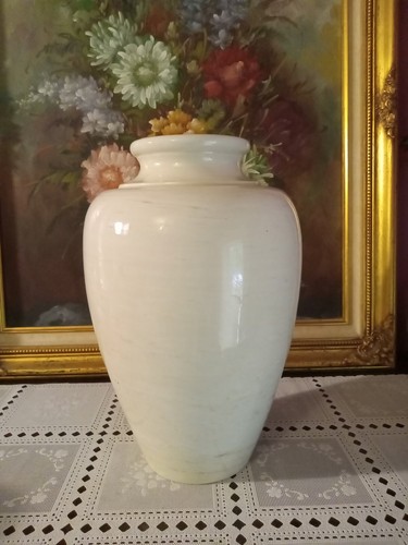 Vintage Flavia Montelupo Italy Tall Pottery Vase Ivory W