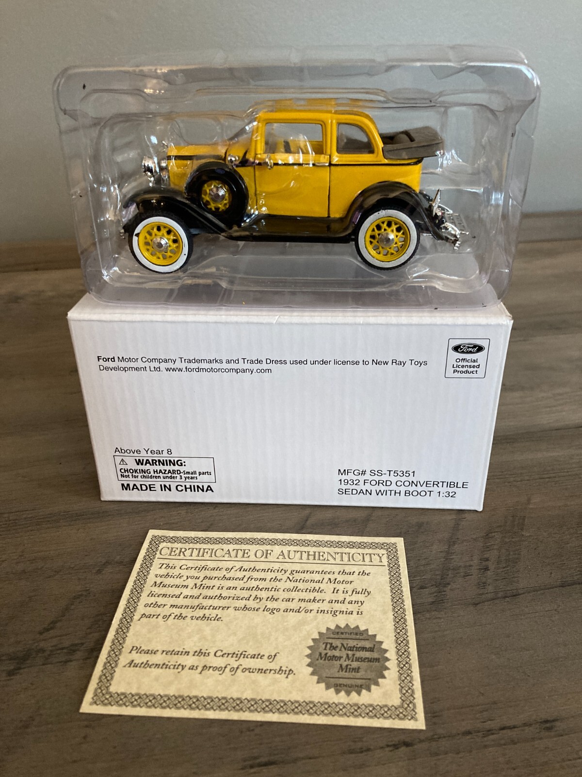 1932' FORD US MAIL Cars 貯金箱。ノベリティ。ビンテージ。 1932' FORD US MAIL Cars 貯金箱。ノベリティ。ビンテージ