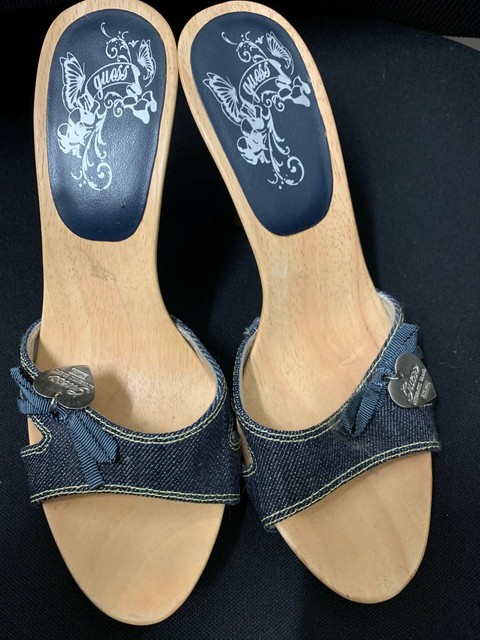 guess female shoes
